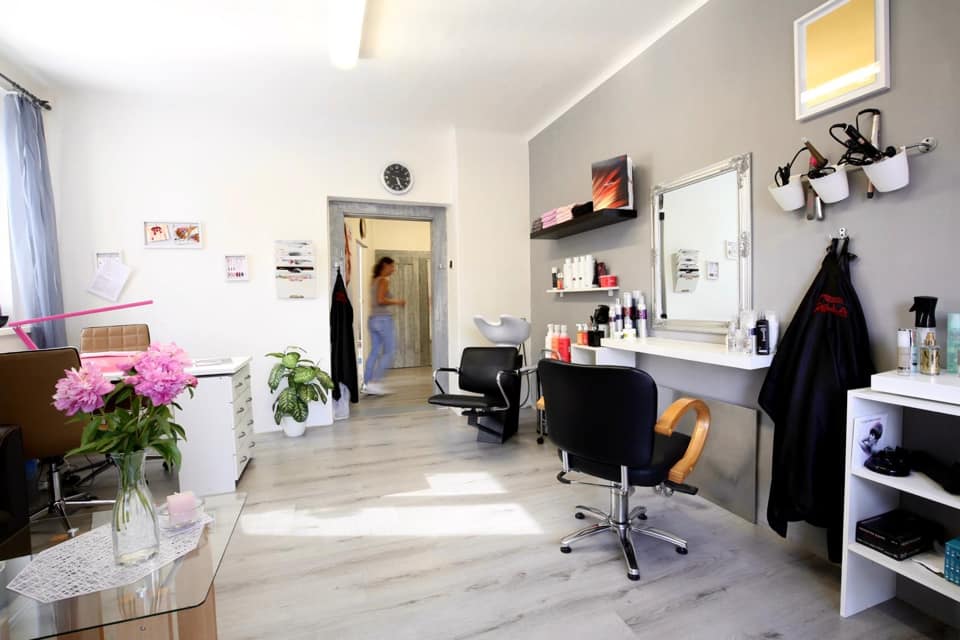 Salon Bello - moderní kadeřnický salon v Praze 5 Zbraslav